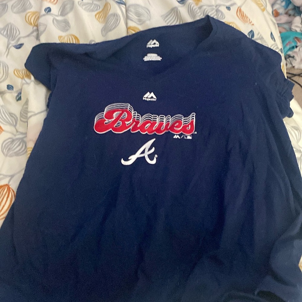 navy blue braves tee